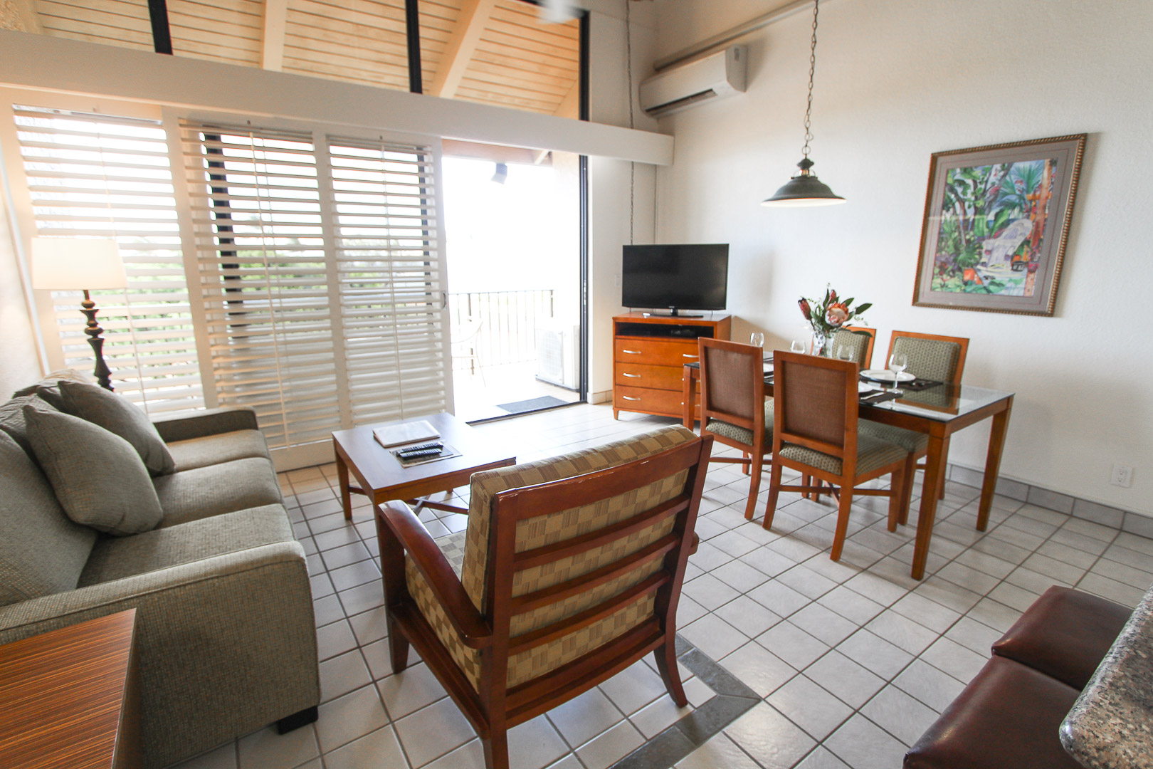 Maui Schooner Living Room